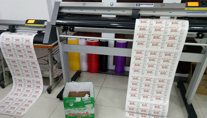 In Decal Bế Thành Phẩm